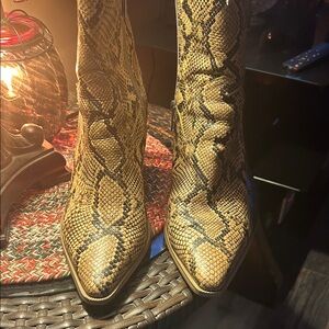 Elegant Snake Print Heeled Boots